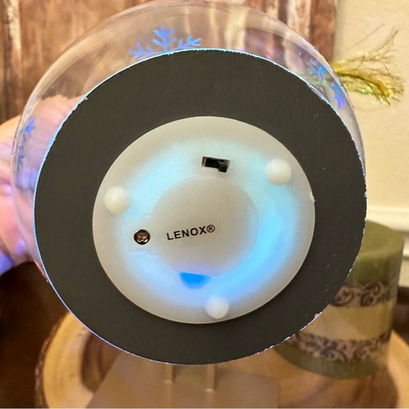 NWT- Lenox Light Up Wonder Ball Christmas Tree Ornament That Changes Color 4.75” - Picture 7 of 9